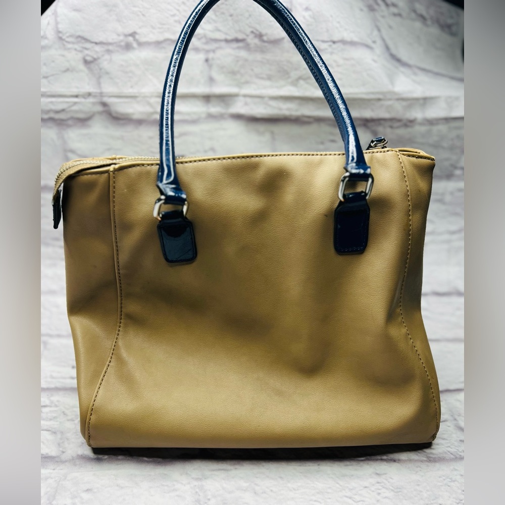Guess Handbag - Picture 3 of 6